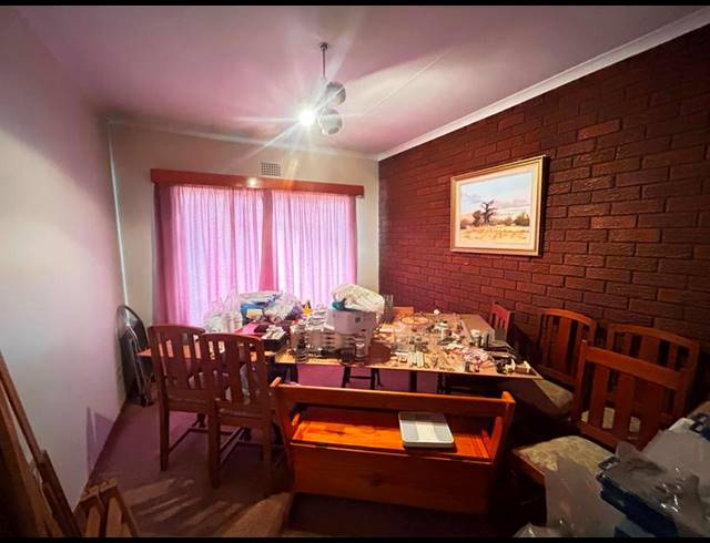 4 BEDROOM HOUSE FOR SALE IN POLLAK PARK